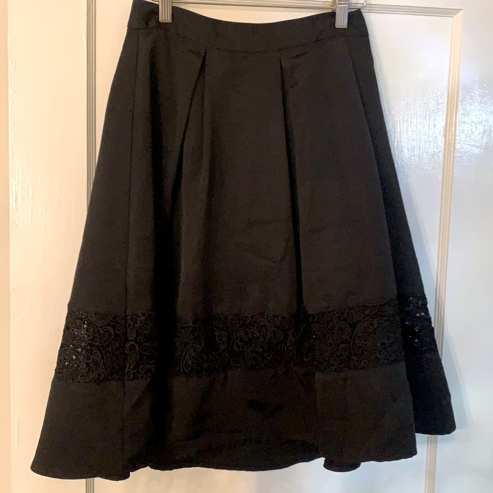 Express Women’s Size 6 Skirt with Lace